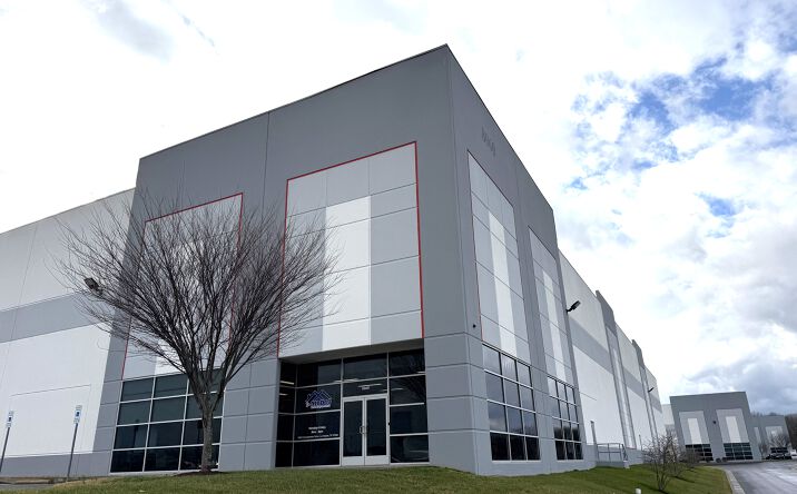 Pictures of Industrial property located at 8060 Centerpointe Wy, La Vergne, TN 37086 for lease - image #1