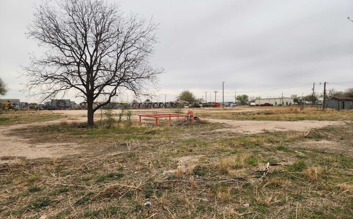 Pictures of Land property located at 310 W Hillmont Rd, Odessa, TX 79764 for lease - image #1