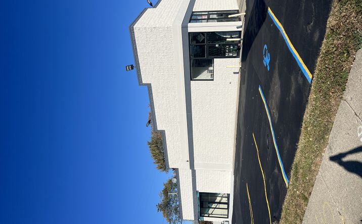 Pictures of Restaurant, Retail, Office property located at 1450 W 13 Mile Rd, Madison Heights, MI 48071 for lease - image #1