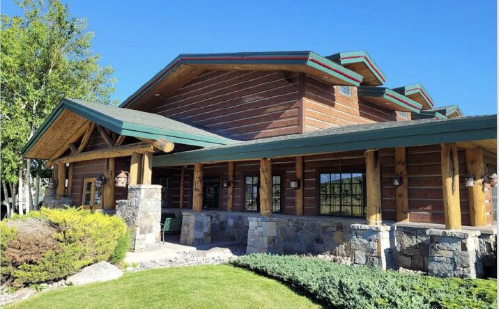 Pictures of Retail, Restaurant property located at 1230 N 7th Ave, Bozeman, MT 59715 for lease - image #1