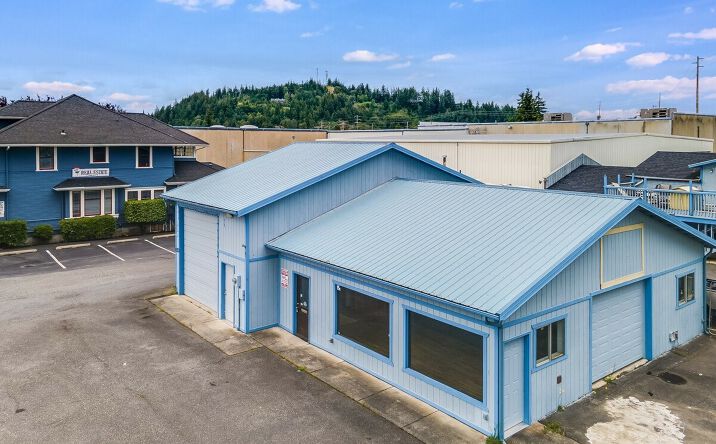 Pictures of Retail, Office, Industrial property located at 360 S Burlington Blvd, Burlington, WA 98233 for lease - image #1