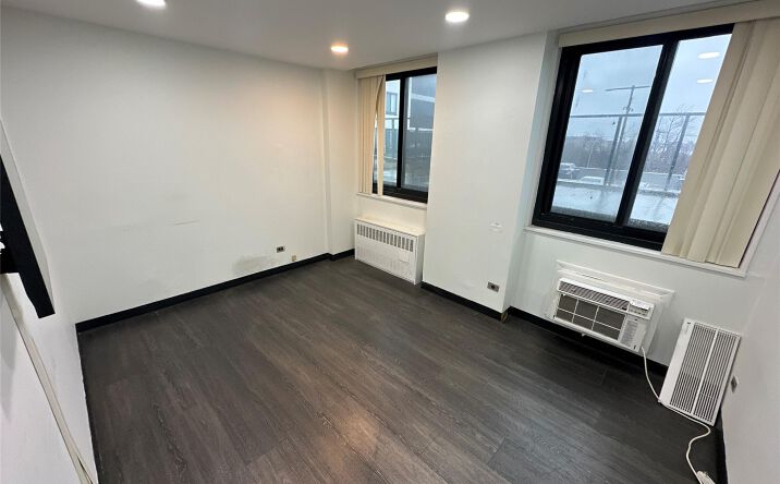 Pictures of Office property located at 711 Seagirt Avenue, Far Rockaway, NY 11691 for lease - image #1