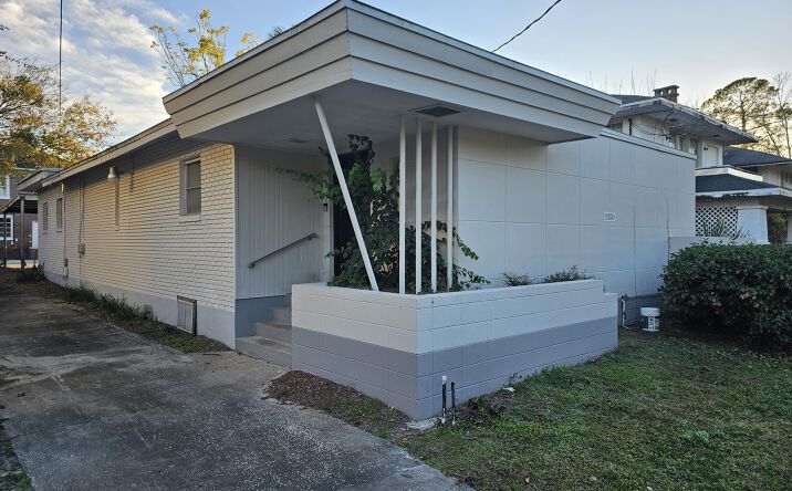Pictures of Office, Retail, Industrial property located at 2050 FORBES Street, Jacksonville, FL 32204 for lease - image #1