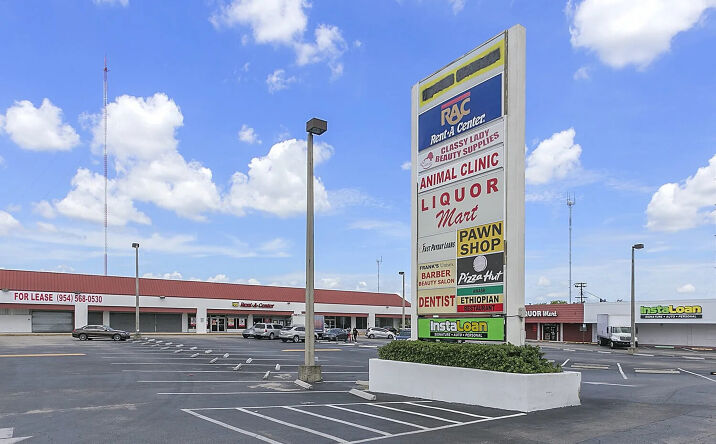 Pictures of Retail property located at 19904-19960 NW 2nd Ave, Miami, FL 33169 for lease - image #1