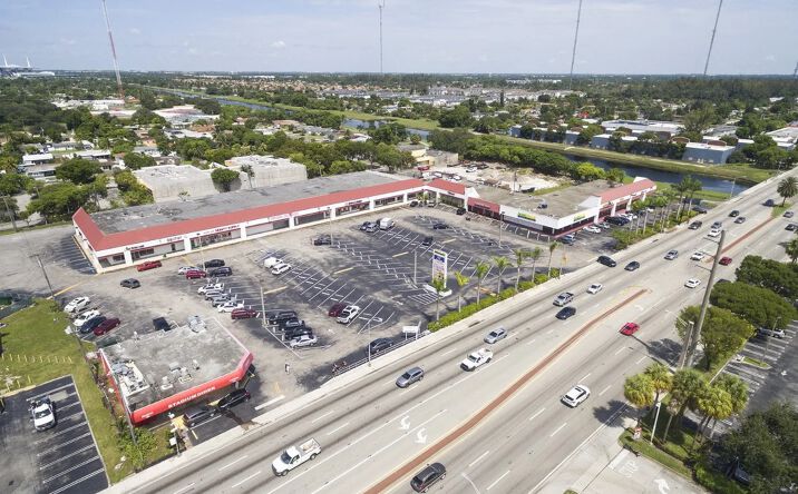 Pictures of Retail property located at 19904-19960 NW 2nd Ave, Miami, FL 33169 for lease - image #1