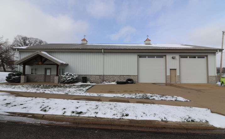 Pictures of Industrial, Office, Restaurant property located at 1223 E Sciota Ave, Peoria Heights, IL 61616 for lease - image #1