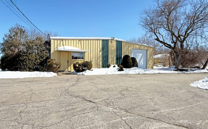 Pictures of Industrial property located at 48 Harvey Rd, Londonderry, NH 03053 for lease - image #1