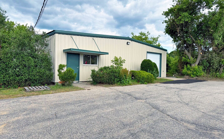 Pictures of Industrial property located at 48 Harvey Rd, Londonderry, NH 03053 for lease - image #1