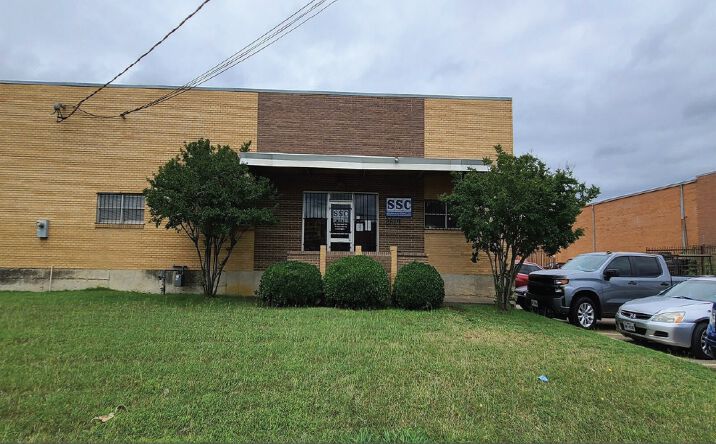 Pictures of Industrial property located at 2819 Blystone Ln, Dallas, TX 75220 for lease - image #1