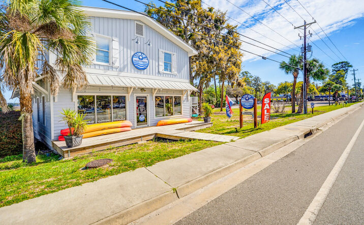 Pictures of Retail, Office, Restaurant property located at 95 Factory Crk Ct, Beaufort, SC 29907 for lease - image #1