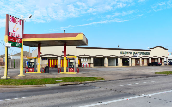 Pictures of Retail property located at 12809 N Houston Rosslyn Rd, Houston, TX 77086 for lease - image #1