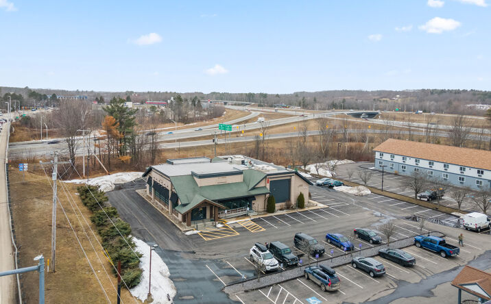 Pictures of Restaurant, Retail property located at 465 Maine Mall Rd, South Portland, ME 04106 for lease - image #1