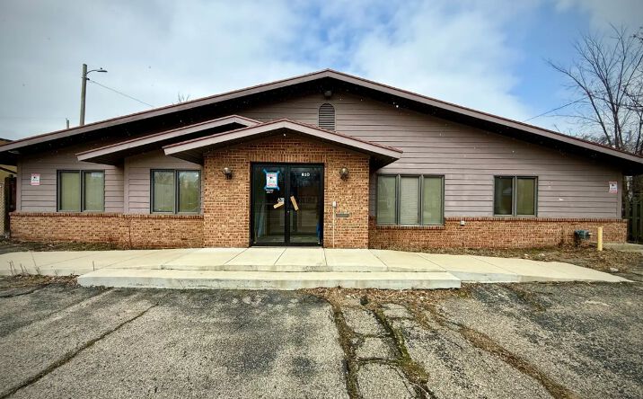 Pictures of Office property located at 810 W Saginaw St, Lansing, MI 48915 for lease - image #1