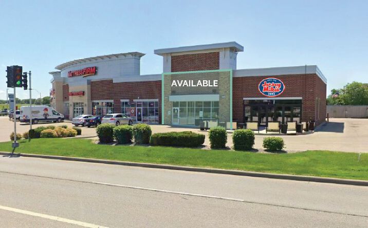 Pictures of Retail property located at 133 N Mall Dr, Appleton, WI 54913 for lease - image #1