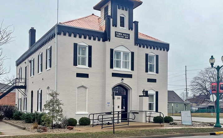 Pictures of Office property located at 200 N Lincoln Ave, O'Fallon, IL 62269 for lease - image #1