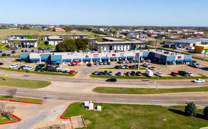 Pictures of Retail, Office property located at 8300 La Prada Dr, Dallas, TX 75228 for lease - image #1