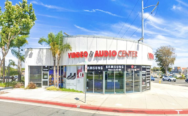 Pictures of Retail property located at 17124 Hawthorne Blvd, Lawndale, CA 90260 for lease - image #1