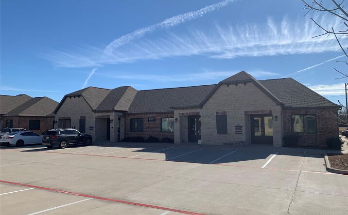 Pictures of Office property located at 2601 Little Elm Pkwy, Little Elm, TX 75068 for lease - image #1