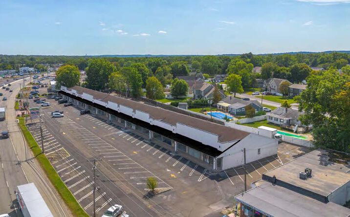 Pictures of Retail, Restaurant property located at 679-717 Route 23, Pequannock Township, NJ 07444 for lease - image #1