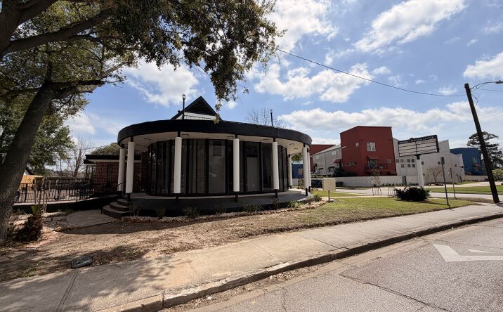 Pictures of Retail, Office, Restaurant property located at 2601 Prospect St, Houston, TX 77004 for lease - image #1