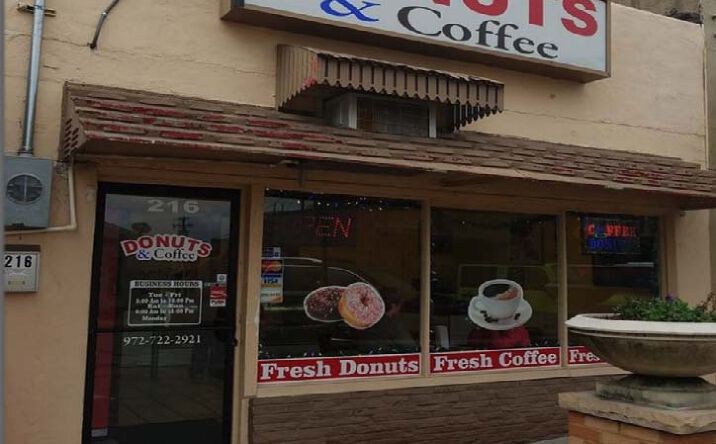 Pictures of Retail property located at 216 E Rusk, Rockwall, TX 75087 for lease - image #1