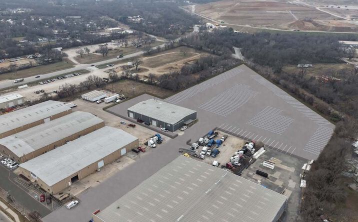 Pictures of Industrial property located at 705 W Kennedale Pkwy, Kennedale, TX 76060 for lease - image #1