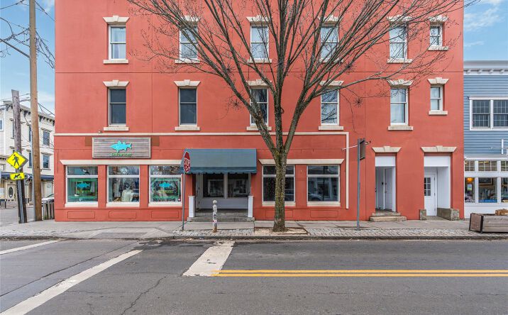 Pictures of Land property located at 123-125 Main Street Store #4, Southold, NY 11944 for lease - image #1