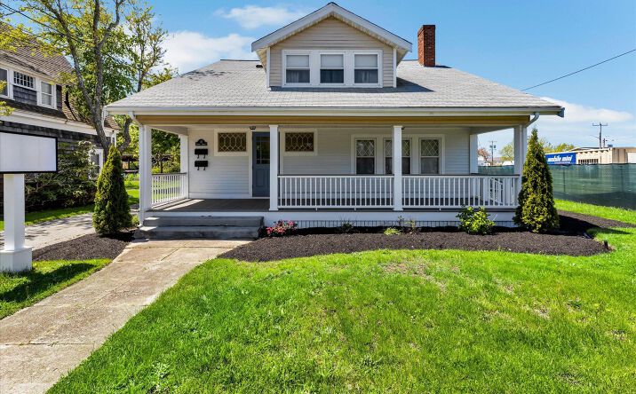 Pictures of Special Purpose property located at 17 School Street, Hyannis, MA 02601 for lease - image #1