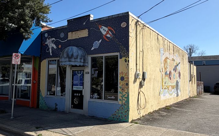 Pictures of Retail property located at 604 Castle St, Wilmington, NC 28401 for lease - image #1