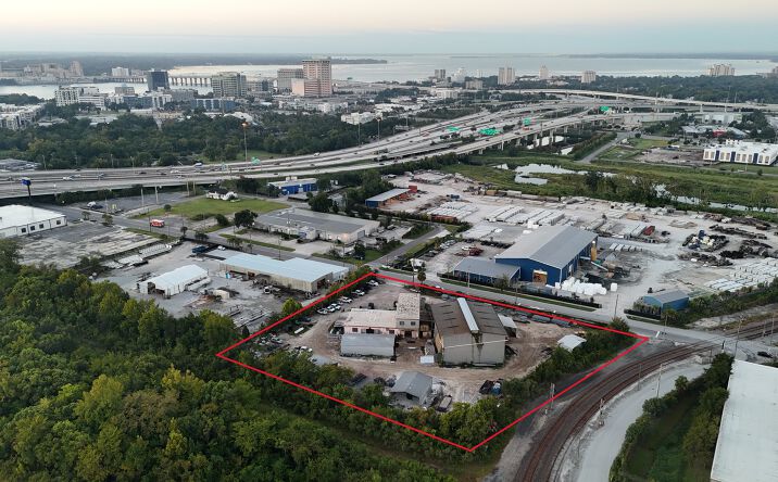 Pictures of Industrial property located at 2021 Dennis St, Jacksonville, FL 32204 for lease - image #1