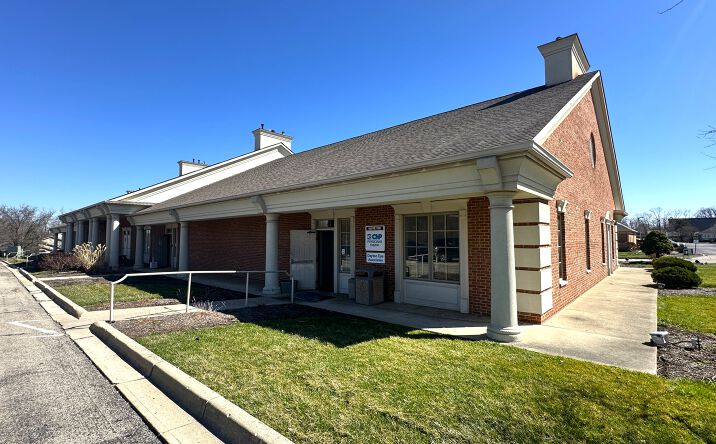 Pictures of Office property located at 77 E Woodbury Dr, Dayton, OH 45415 for lease - image #1