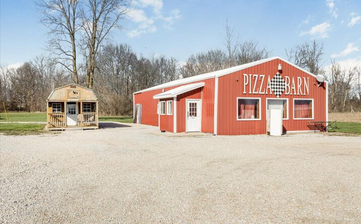 Pictures of Restaurant property located at 9757 US-35, Losantville, IN 47354 for lease - image #1