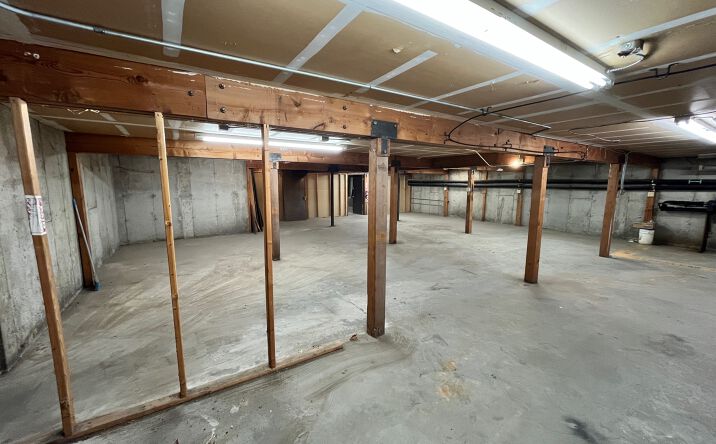 Pictures of Special Purpose property located at 1933 Jadwin Ave, Richland, WA 99354 for lease - image #1