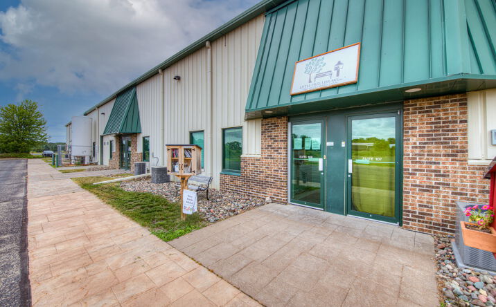 Pictures of Office property located at 573 Co Rd A, Hudson, WI 54016 for lease - image #1
