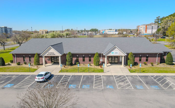 Pictures of Office property located at 289 Corporate Dr, Lumberton, NC 28358 for lease - image #1