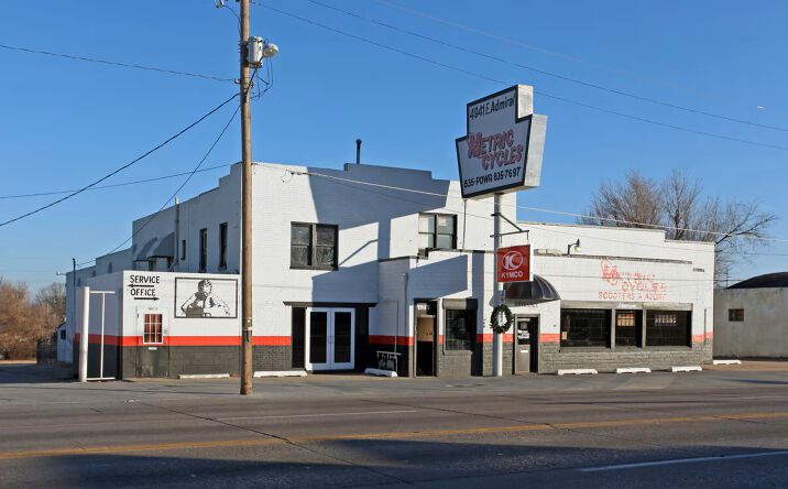 Pictures of Retail, Industrial property located at 4941 E Admiral Pl, Tulsa, OK 74115 for lease - image #1