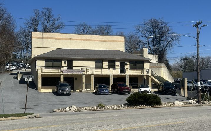 Pictures of Retail, Office property located at 2 Lakeside Ave, Devon, PA 19333 for lease - image #1