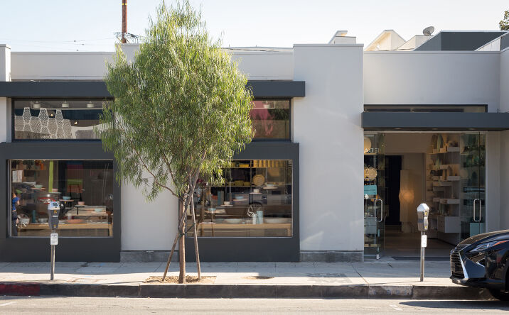 Pictures of Retail property located at 8216 W 3rd St, Los Angeles, CA 90048 for lease - image #1