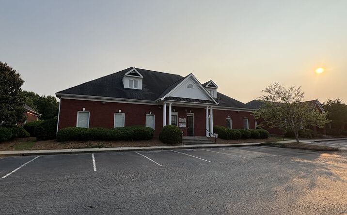 Pictures of Office property located at 4482 Commerce Dr, Buford, GA 30518 for lease - image #1