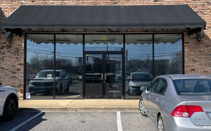 Pictures of Retail property located at 1110 15th St suite B, Tuscaloosa, AL 35401 for lease - image #1