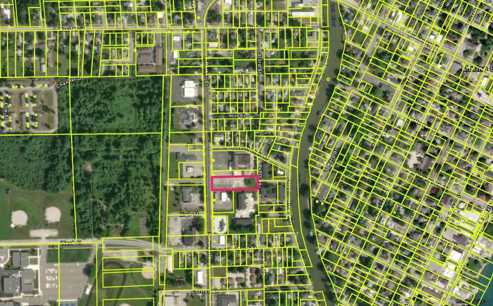 Pictures of Land property located at 319 S Parker St, Marine City, MI 48039 for lease - image #1