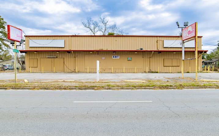 Pictures of Industrial, Retail property located at 2200 North W Street, Pensacola, FL 32505 for lease - image #1