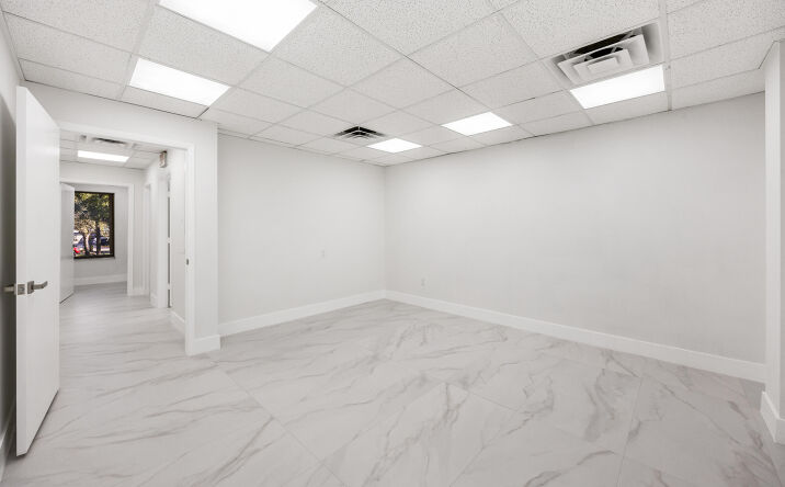 Pictures of Office property located at 150 NW 70th Avenue 06, Plantation, FL 33317 for lease - image #1