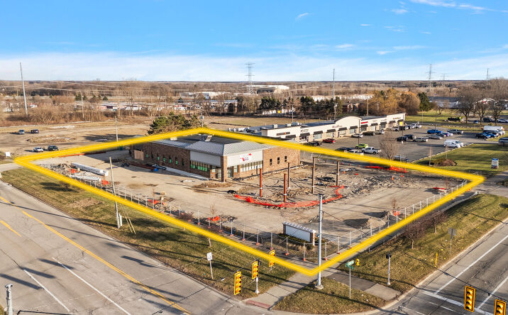 Pictures of Retail property located at 66998 Van Dyke Ave, Washington, MI 48095 for lease - image #1