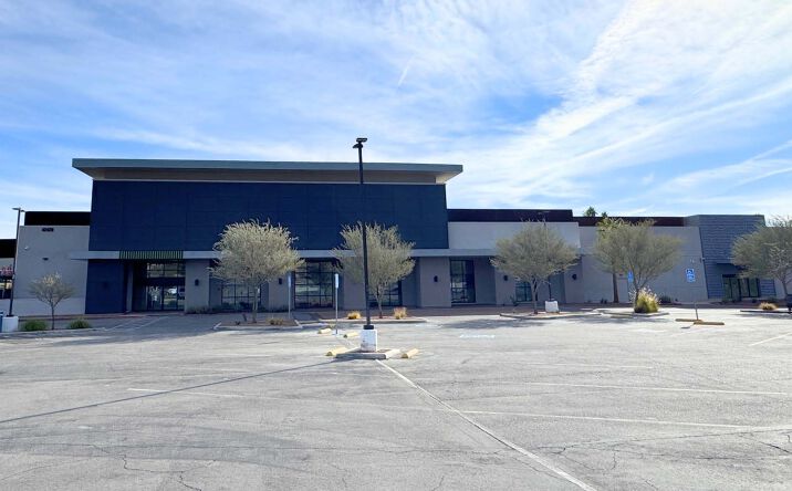 Pictures of Retail property located at 42420 Bob Hope Dr, Rancho Mirage, CA 92270 for lease - image #1