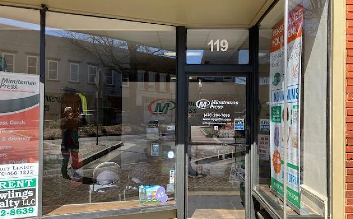 Pictures of Retail, Office, Restaurant property located at 119 W Solomon St, Griffin, GA 30223 for lease - image #1