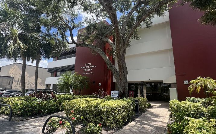 Pictures of Office property located at 1751 Mound St, Sarasota, FL 34236 for lease - image #1