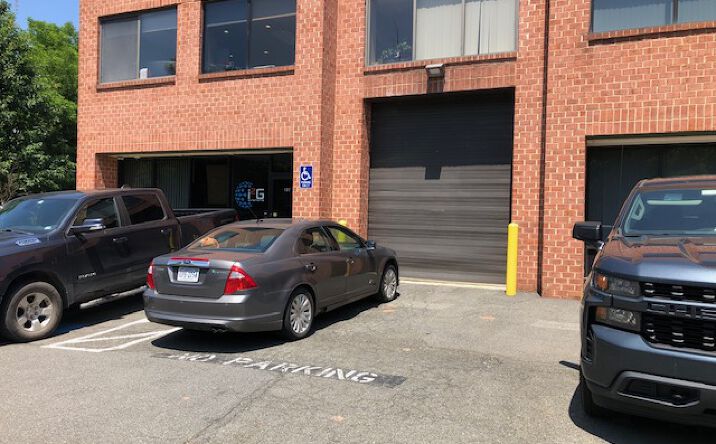 Pictures of Industrial property located at 45681 Oakbrook Ct, Sterling, VA 20166 for lease - image #1