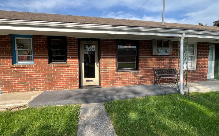 Pictures of Retail property located at 7629 Williamson Rd, Hollins, VA 24019 for lease - image #1