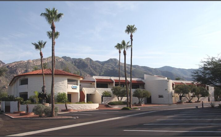 Pictures of Office property located at 6262 N Swan Rd, Tucson, AZ 85718 for lease - image #1